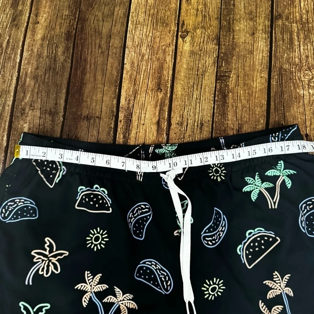 🌮 Chubbies “Taco ‘Bout a Party” Swim Trunks – XXL, 7” Inseam 🌴